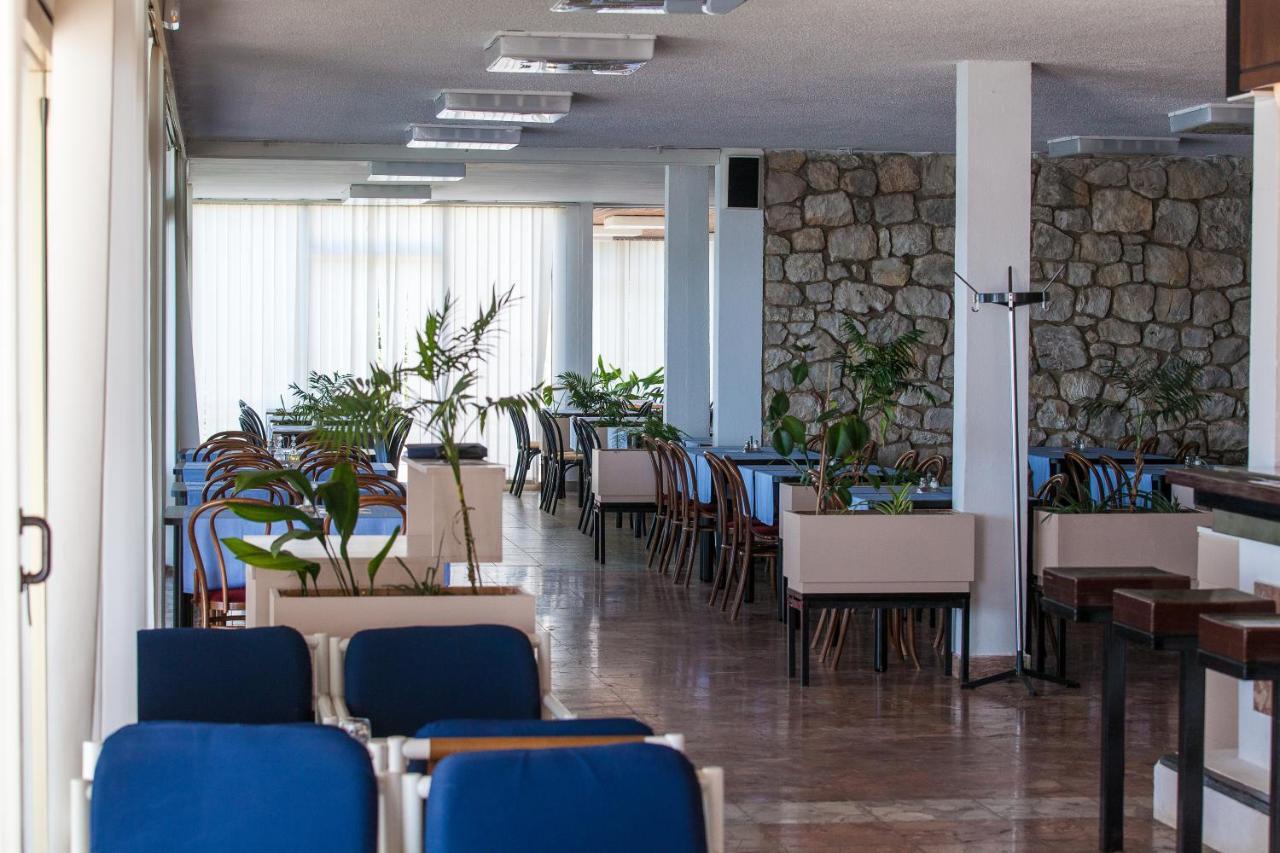 Holiday Resort Kacjak Dramalj Exterior foto